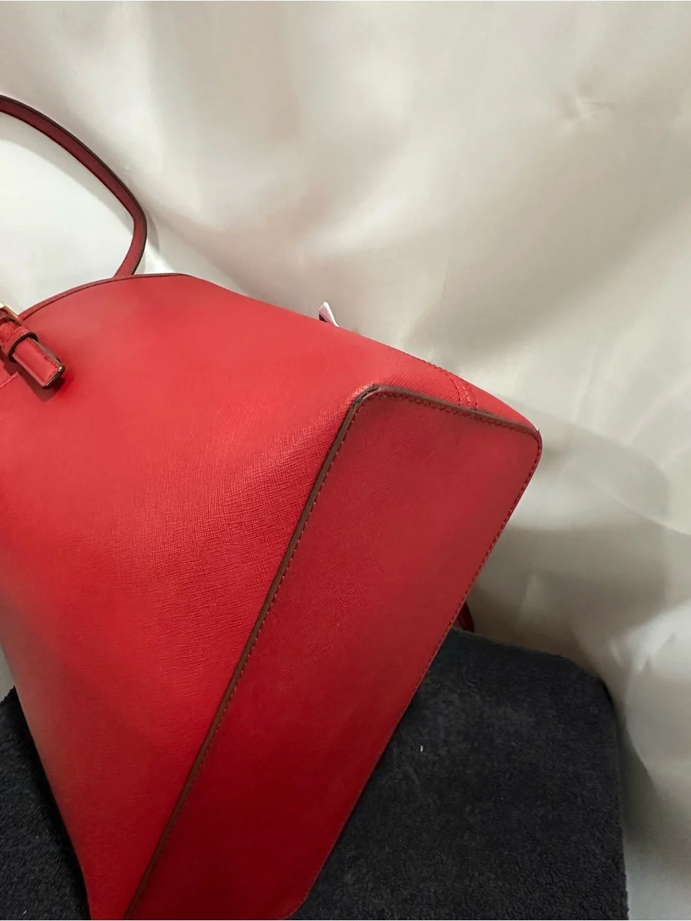 Michael Kors Burgundy Saffiano Leather Tote with Scarf Accent EUC - Picture 4 of 9